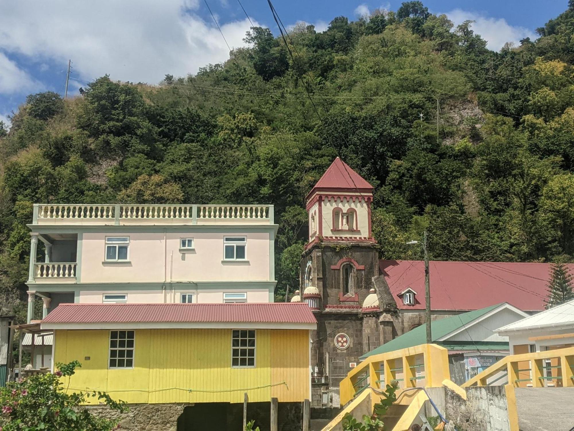 Rainbow Heights Apartment, Soufriere Eksteriør bilde